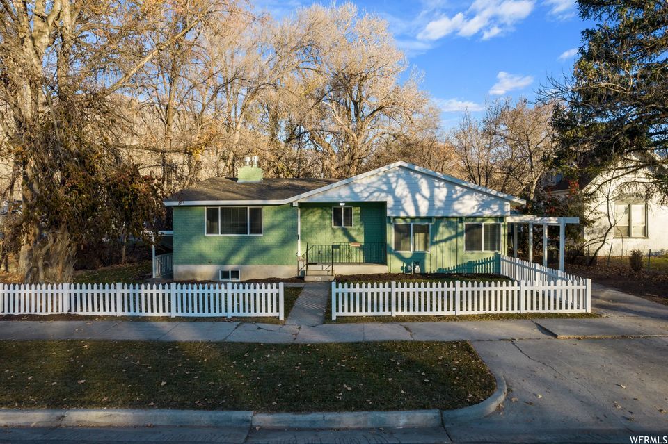 Building Photo - 115 S 200 E