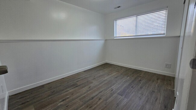 Building Photo - 7955 S 3685 W