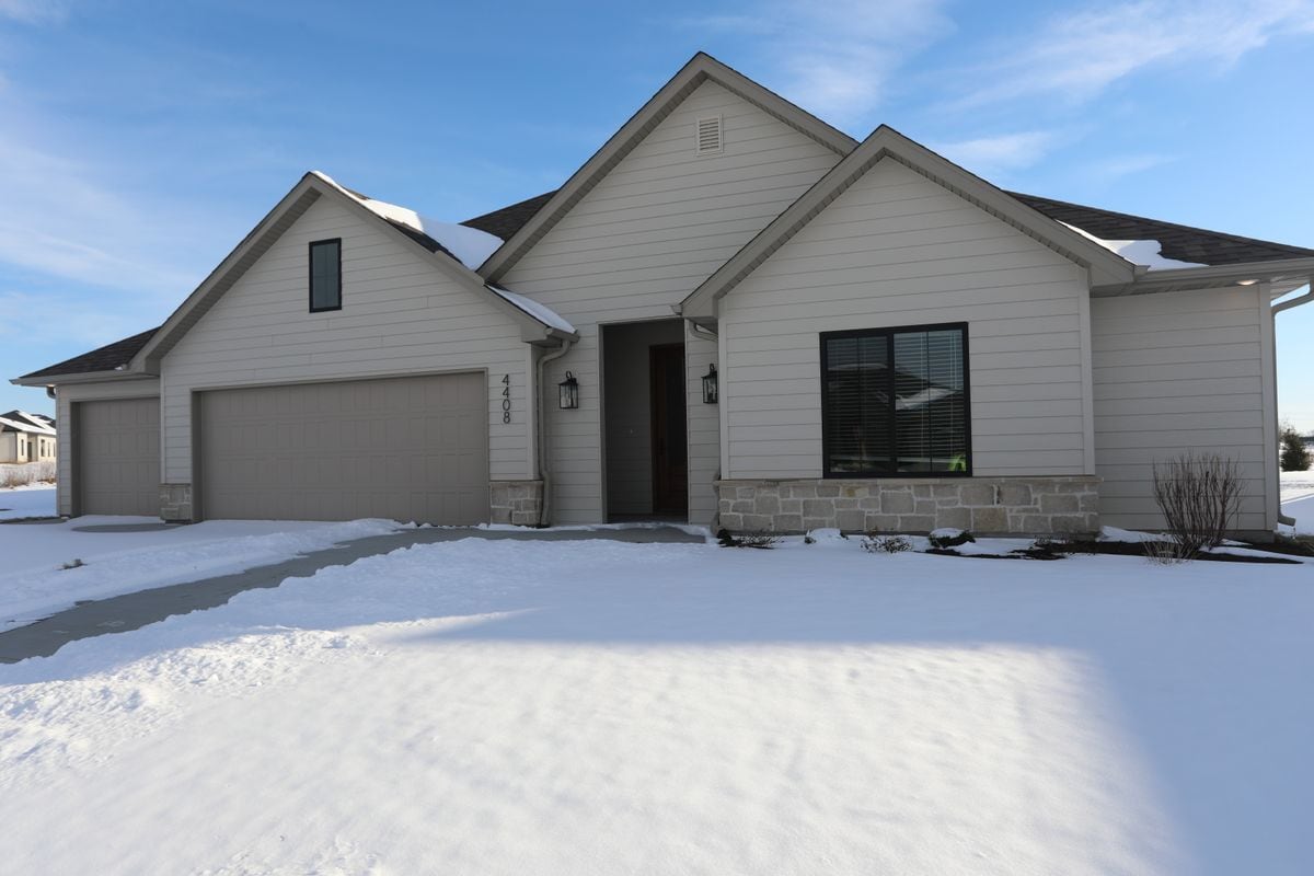 Building Photo - 4408 Royal County Rd