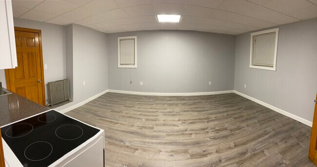 Building Photo - 16 Brookside Rd