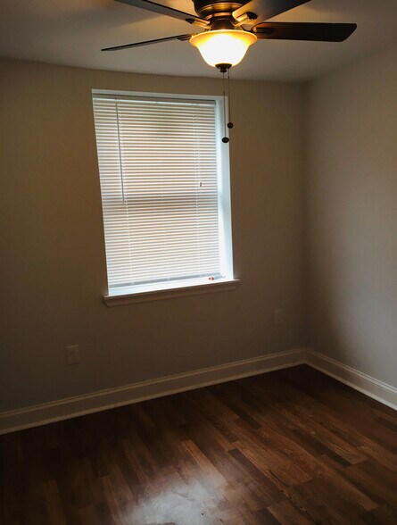 Building Photo - 4036 Reno St