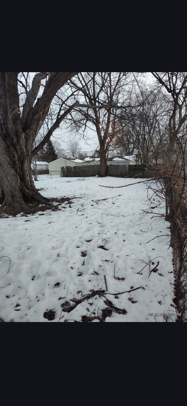 Building Photo - 11052 Chapp Ave