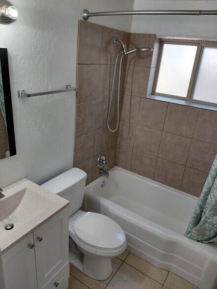 Bathroom - 2311 New York Ave SW