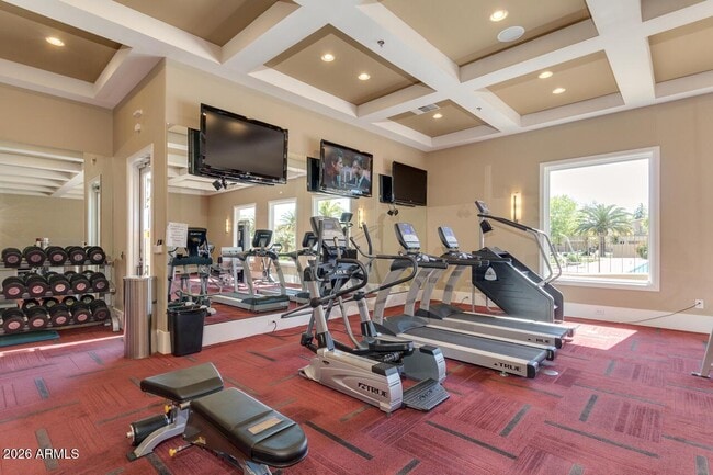 Building Photo - 1367 S Country Club Dr