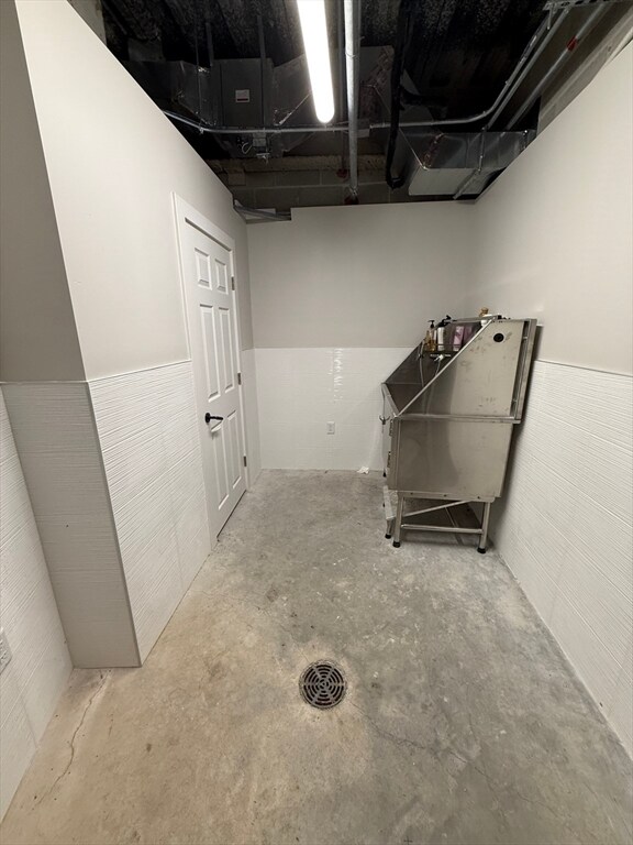 Building Photo - 566 Columbus Ave