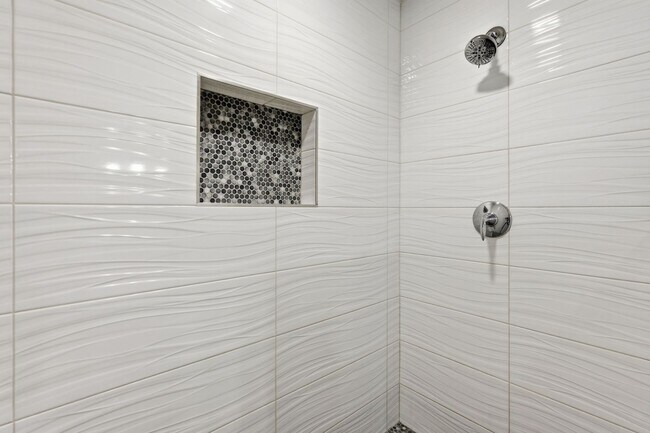 Building Photo - 4 Bed Home in Scottsdale Quarter!!