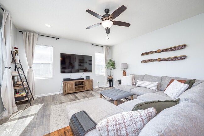 Building Photo - 10848 Sablecliff Wy