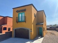 Building Photo - 418 N Lala St