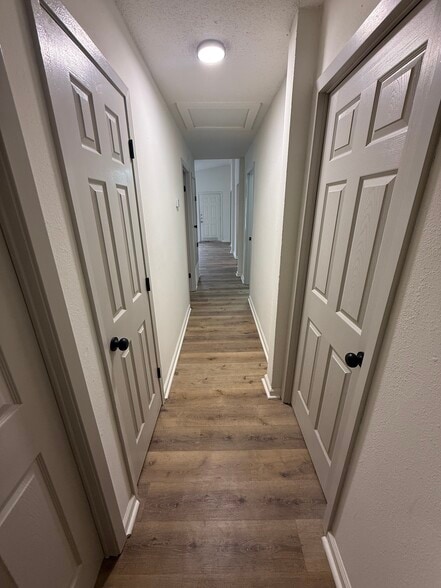 Building Photo - 512 Imperial Valley Dr