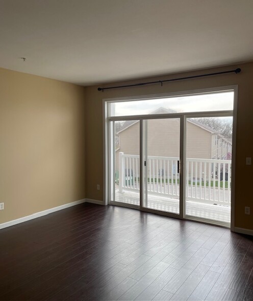 Building Photo - 5100 Tesson Gardens Ct