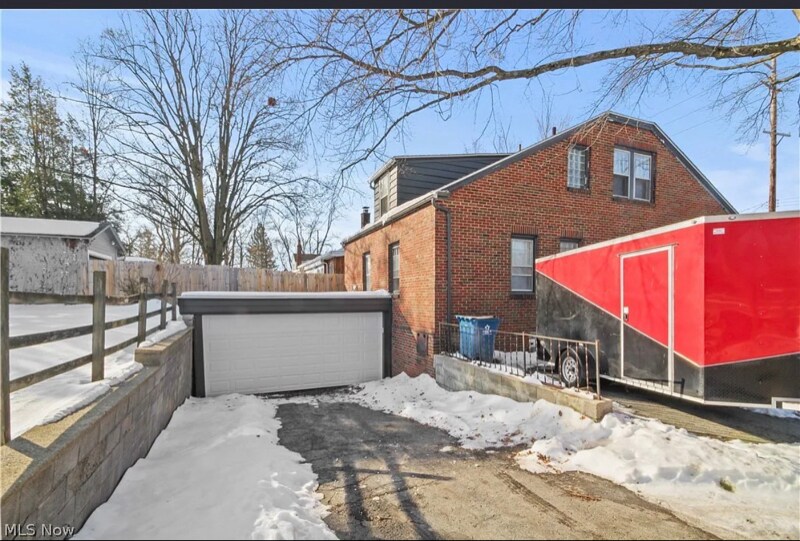 Building Photo - 5503 Southern Blvd