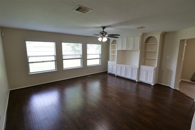 Building Photo - 24731 Cobble Canyon Ln