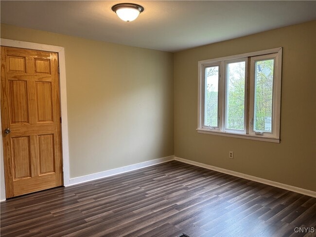 Building Photo - 10513 Cosby Manor Rd