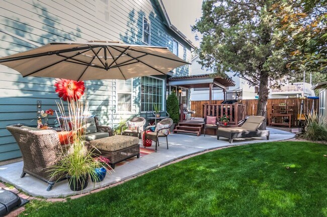 Building Photo - Beautiful home in Tanglewood