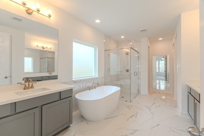 Building Photo - 215 Warbler Song Dr