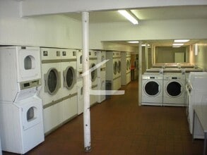 Building Photo - 2BR/1Bth unit. Great location, walk to T, Heat/Hot Water included