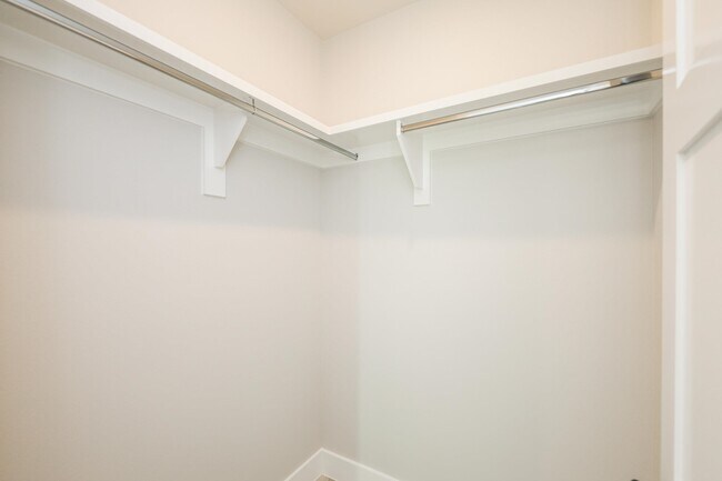 Building Photo - 1008 True Patriot Dr