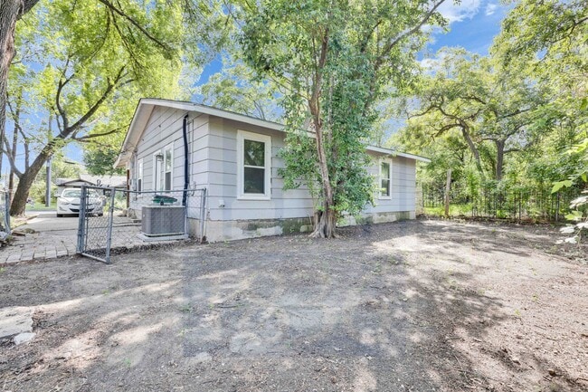 Building Photo - 4810 Prock Ln