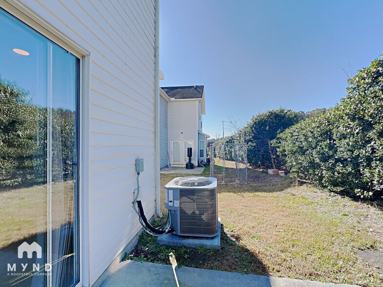 Building Photo - 2628 Quarry Springs Rd