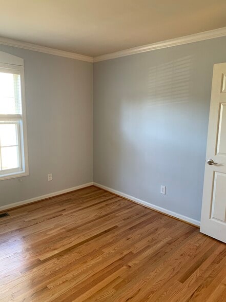 bedroom 2 - 5506 Phillipsburg Dr