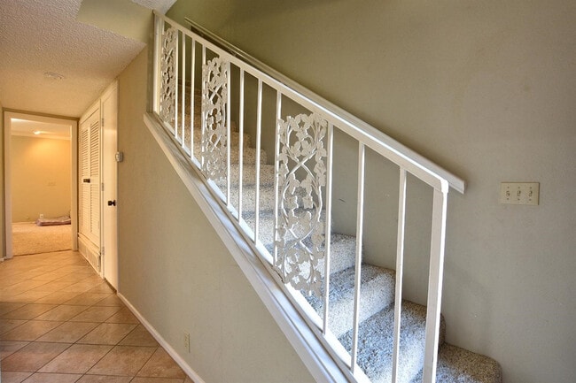 Building Photo - 3307 74th St