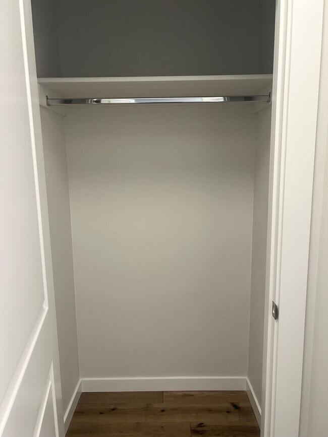 Building Photo - Gorgeous 3 bedroom 2 bathroom Home in Nampa