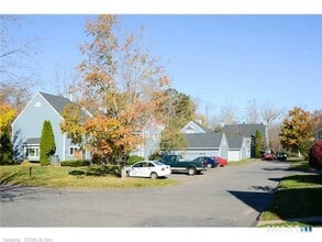 Building Photo - 26 Farmington Meadow Dr