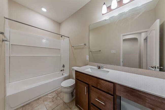 Building Photo - 1113 Arbor Acres Loop