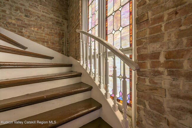 Building Photo - 428 State St