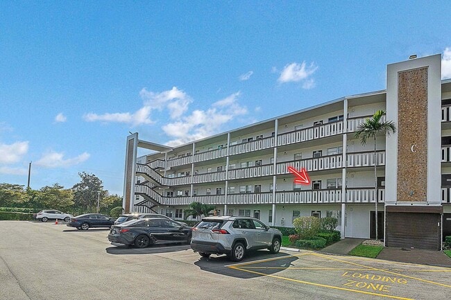 Building Photo - 2049 Hythe A