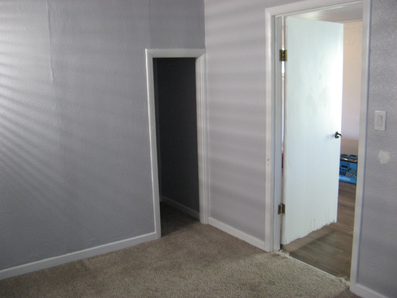 Building Photo - 2503 Oakes Ave