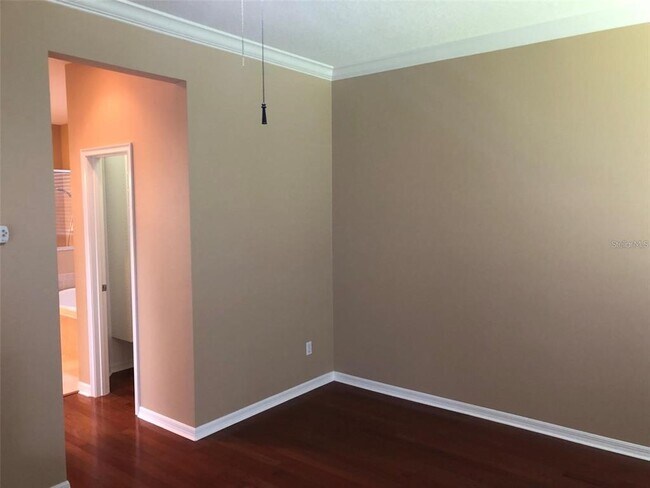 Building Photo - 925 Saza Run