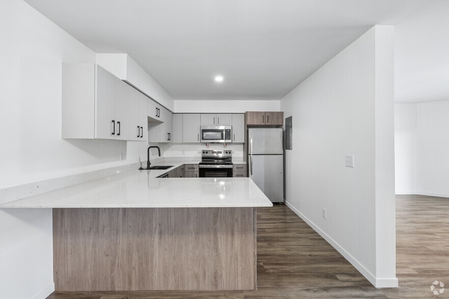 3BR, 2BA - 1,329SF - Kitchen - Maison Hills