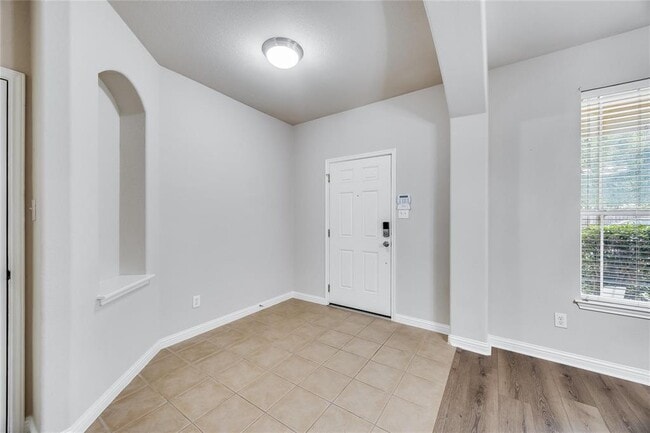 Building Photo - 203 Arrowhead Trail