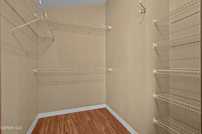 Building Photo - 4805 Maureen Cir