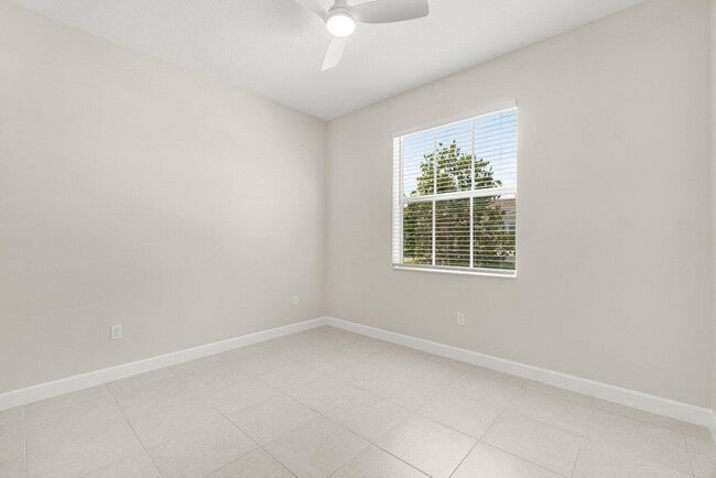 Building Photo - 13652 Night Sky Pl