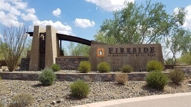 Building Photo - 2034 W Yellowbird Ln