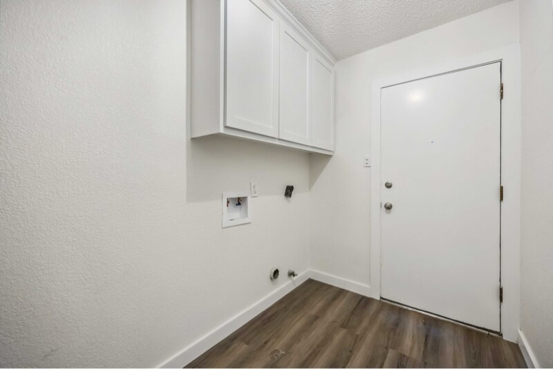 Building Photo - 12418 A Bar Dr