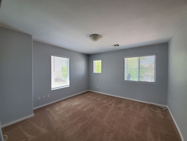 Building Photo - 11077 Crystal Crest Ct
