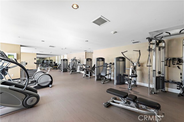 Building Photo - 3052 Scholarship