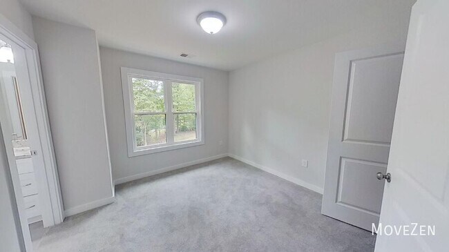Building Photo - 4110 Whispering Oaks Dr