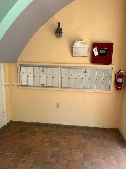 Building Photo - 736 13th St