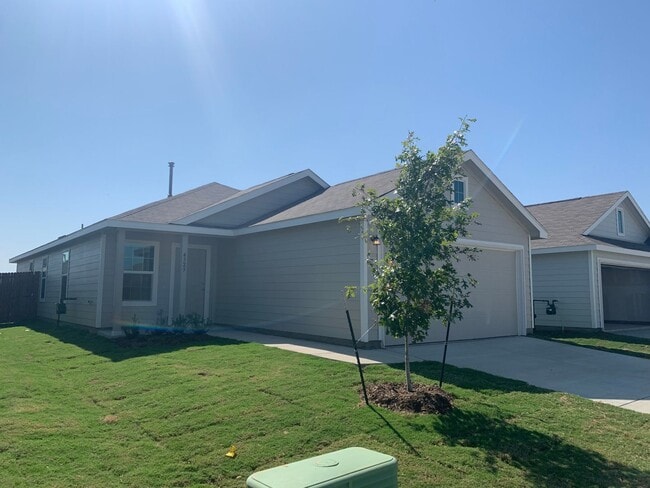 Building Photo - House for Lease in Forney