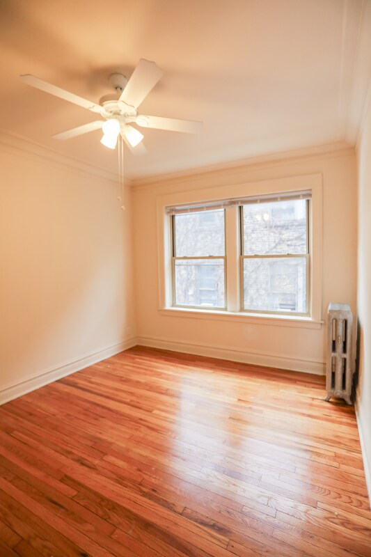 Building Photo - 1201 W Waveland Ave