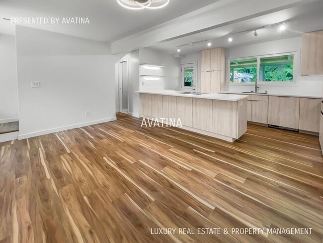Building Photo - 244 Kapili St