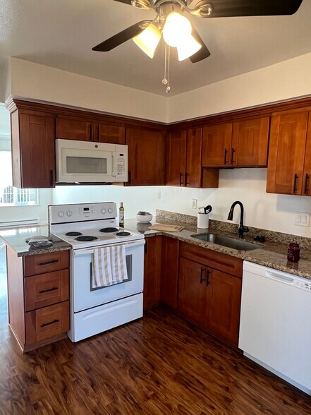 Building Photo - Meritage Apartments