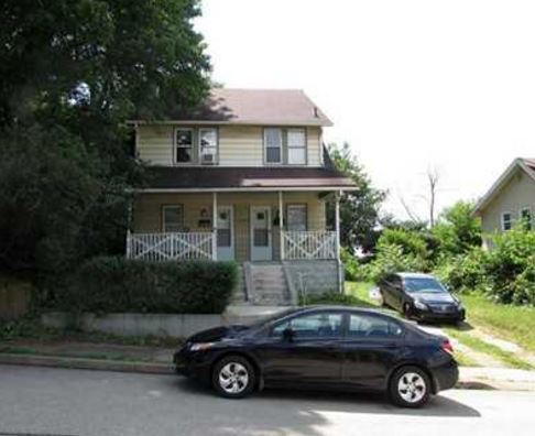 Building Photo - 7903 Lloyd Ave