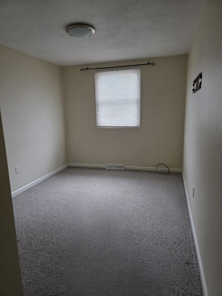Building Photo - 102 Capuano Ave
