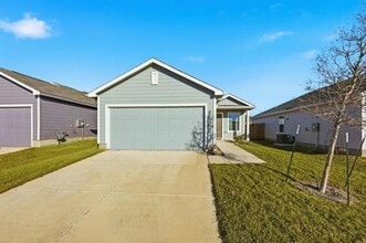 Building Photo - 9012 Red Fox Trl