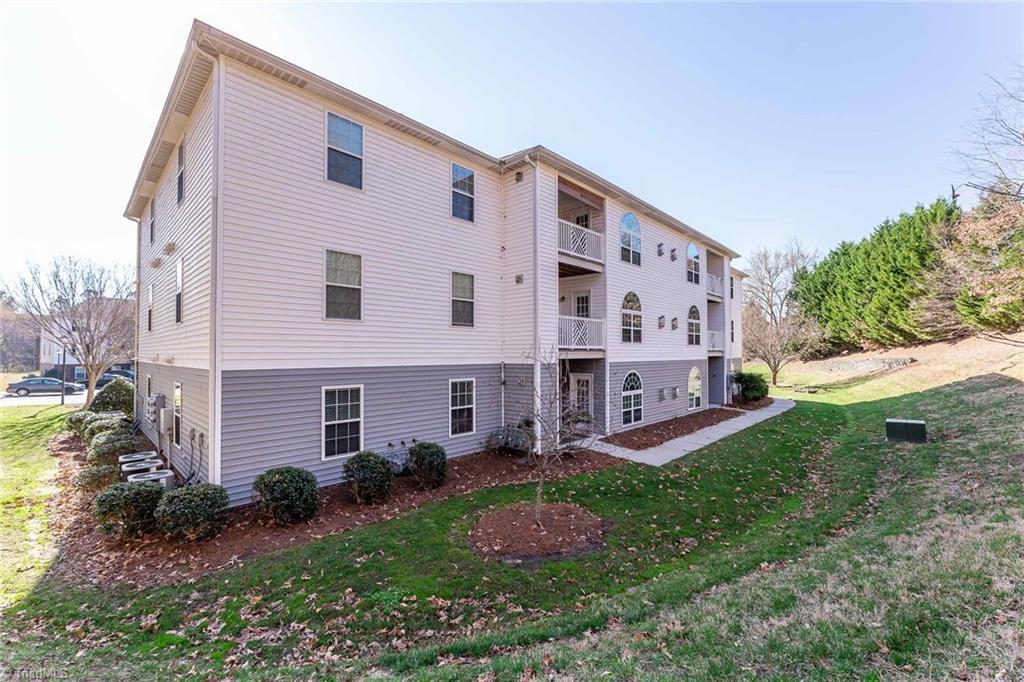 Building Photo - 4305 Timberbrooke Dr